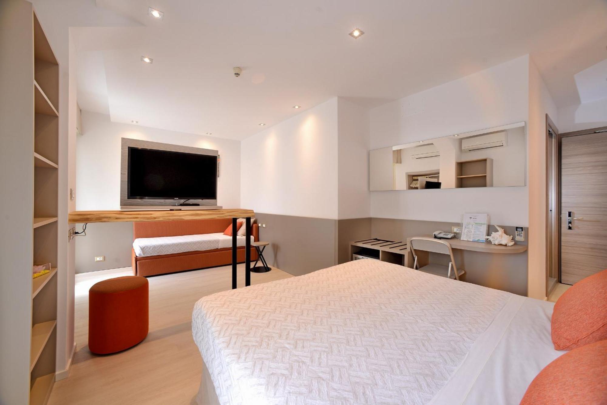 Superior Triple Room,1549421260:JPEG