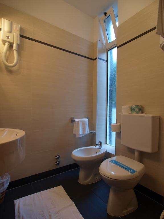 Triple Room,1555813894:JPEG